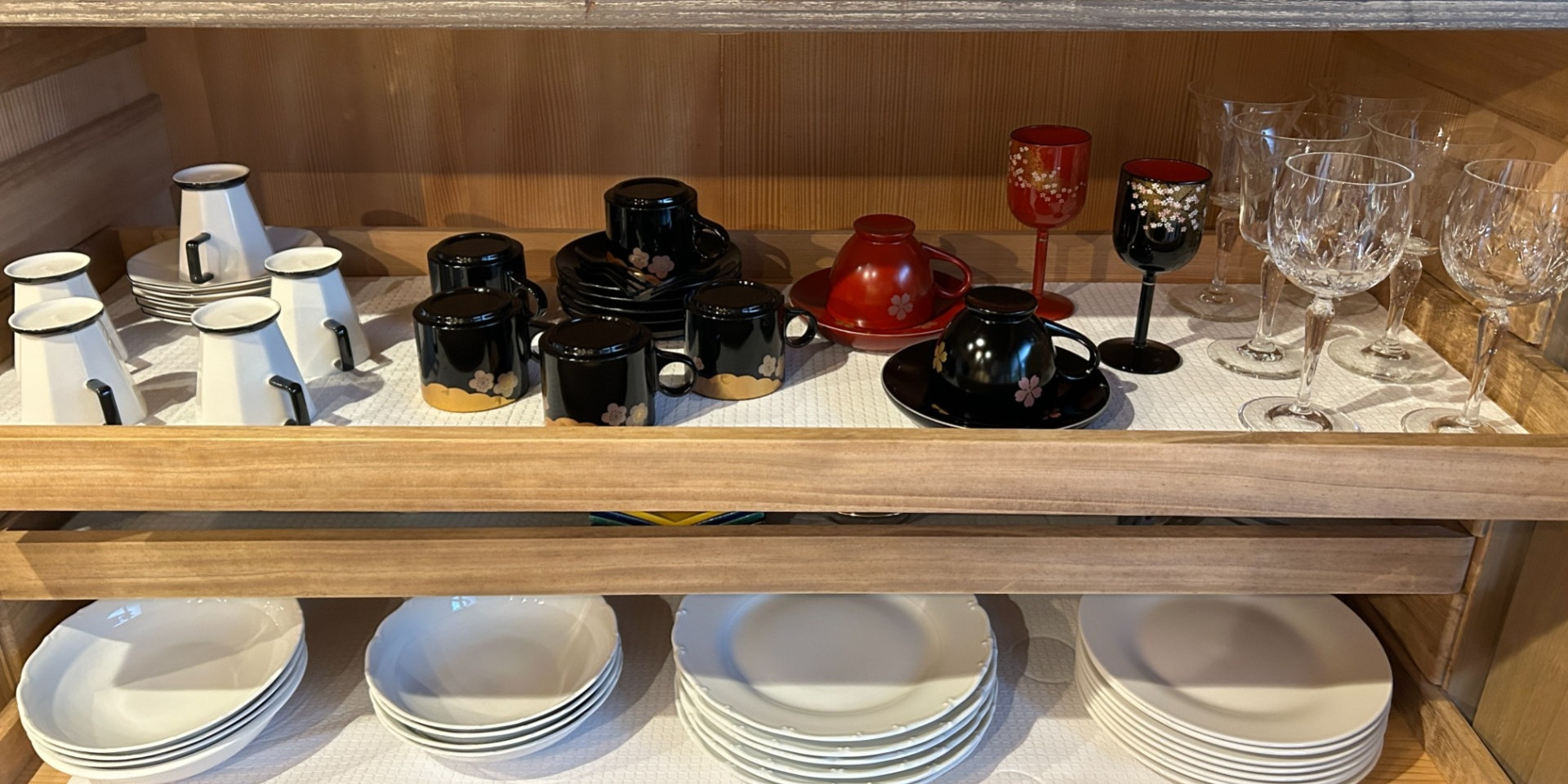 食器棚