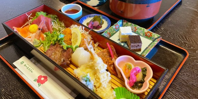 部屋食・特製弁当(イメージ)