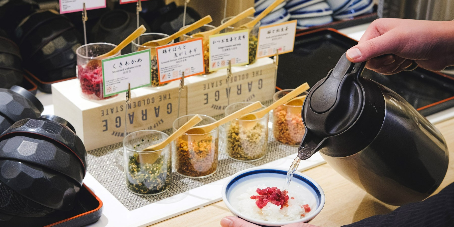 夕食ビュッフェで出しているふりかけ(イメージ)