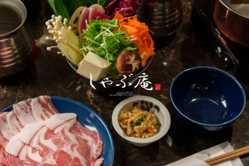 お食事