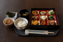 朝食
