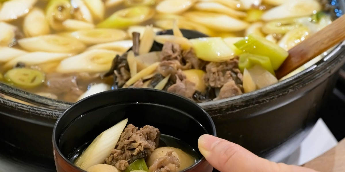 【朝食バイキング】山形の郷土料理「芋煮」