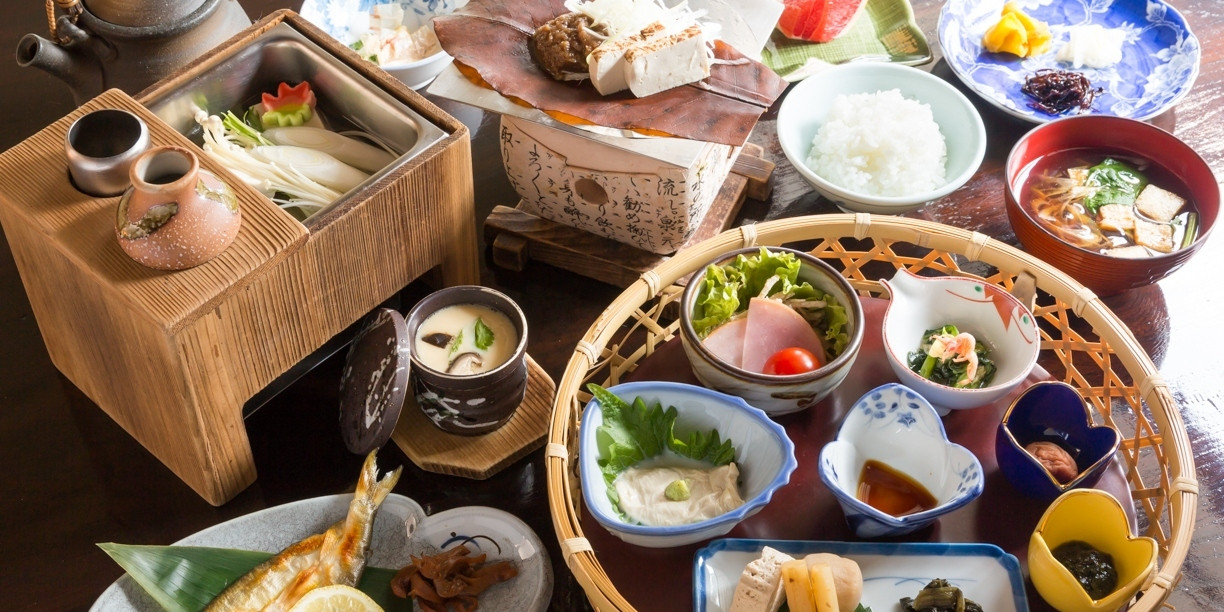御朝食一例