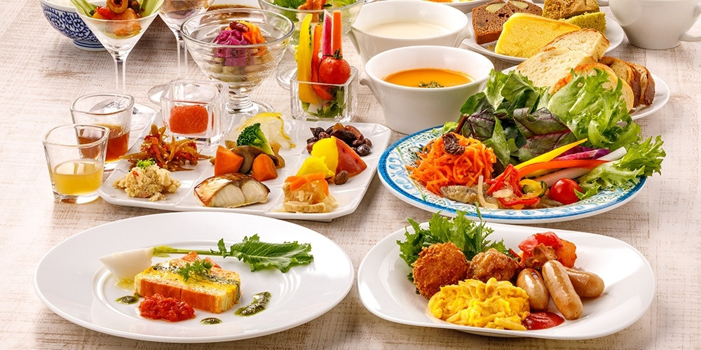 朝食
